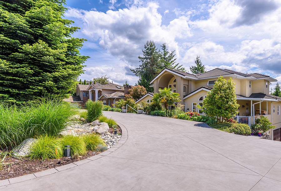 Well maintained neighborhood in summer.