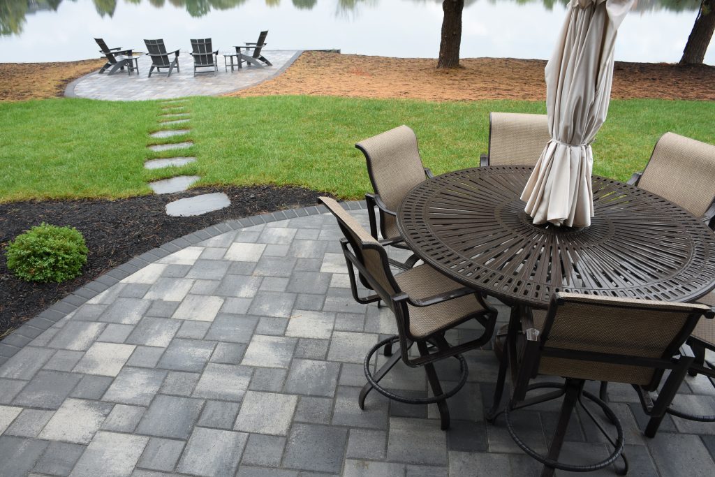 Paver Patio with squares and brick sizes