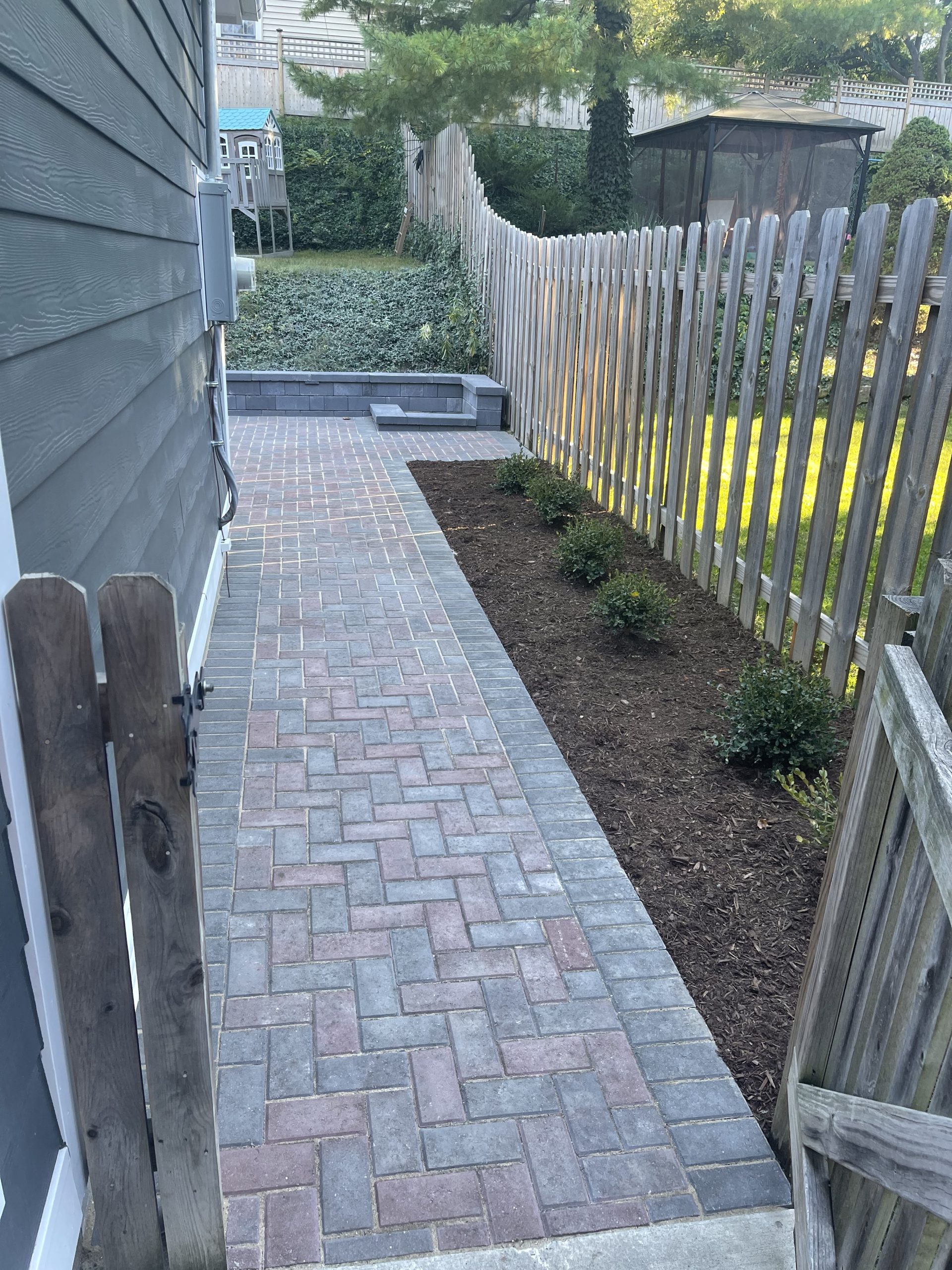 Finished walkway completed by Twin Oaks Landscape in Ann Arbor, Michigan